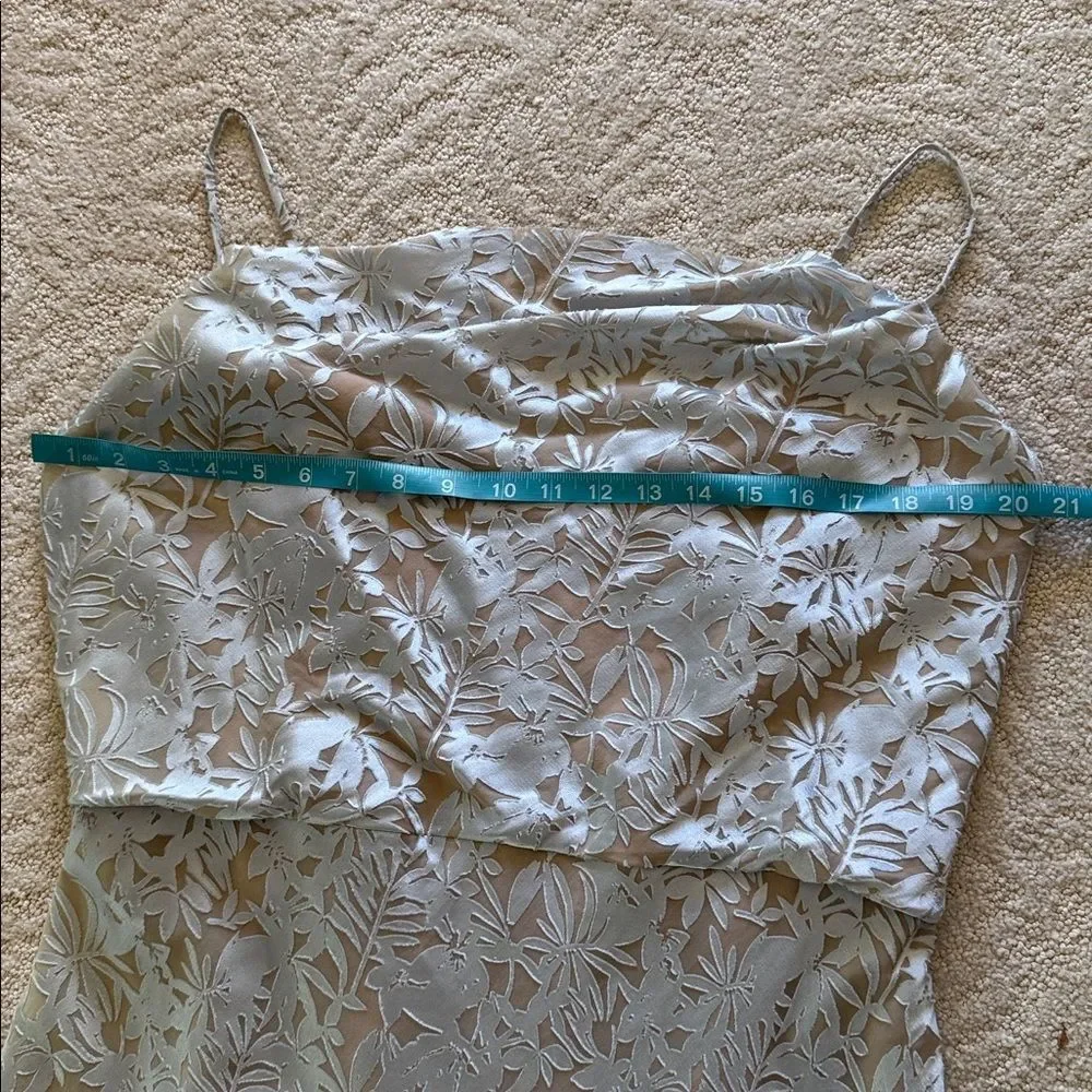 Anthropologie Jenny Yoo Dahlia Dress Elegant Lace Maxi Dress in Silver-Taupe